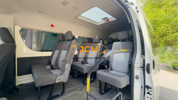 
								12 Seaters 2021 TOYOTA HIACE full									
