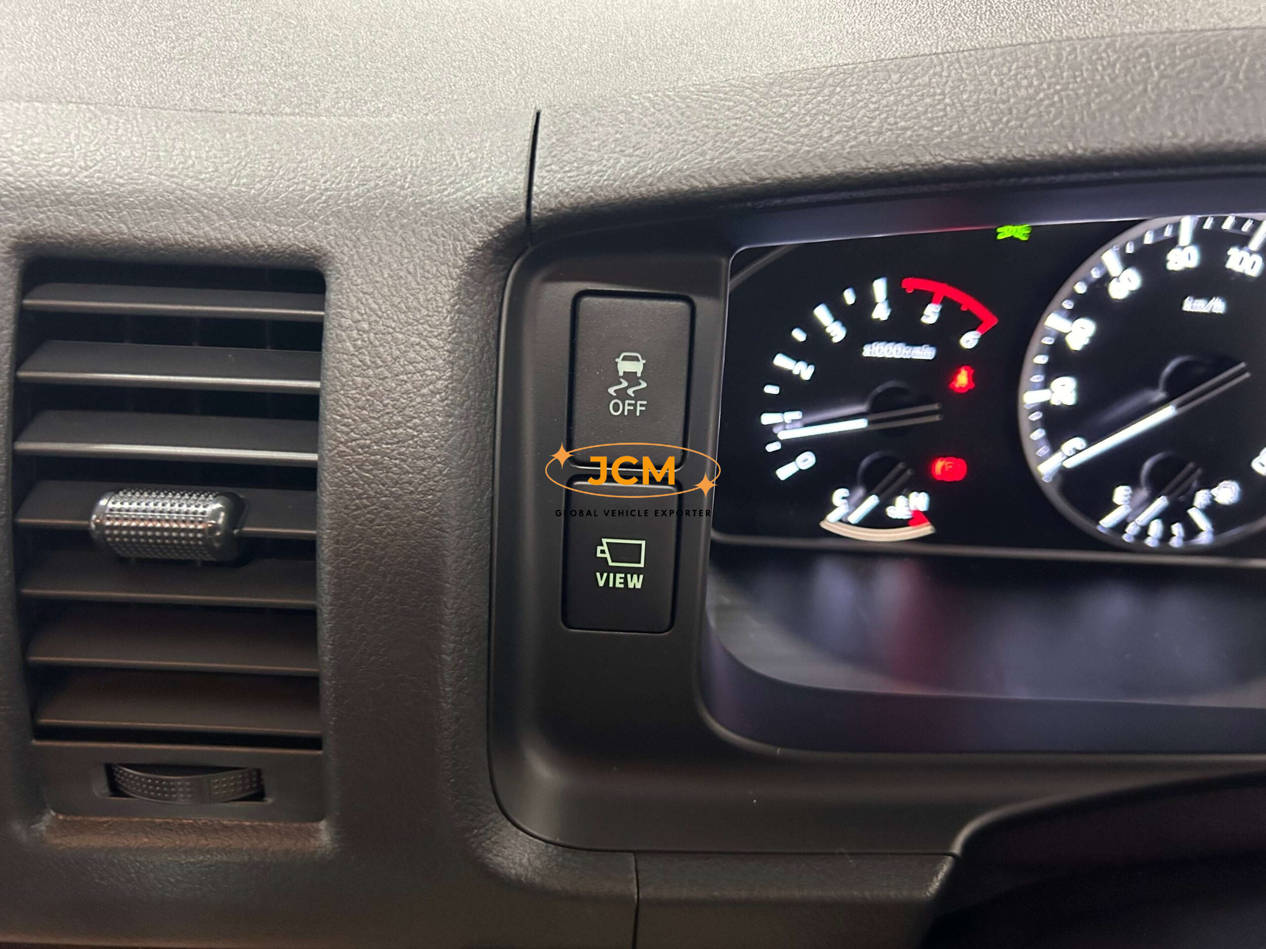 
2025 Toyota Hiace Commuter Diesel Turbo 12 seater full									