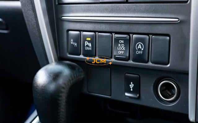 
								2020 MITSUBISHI TRITON 2.4 DOUBLE CAB full									