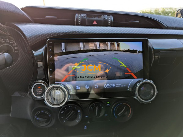 
2020 TOYOTA HILUX 2.7L 4WD LHD full									