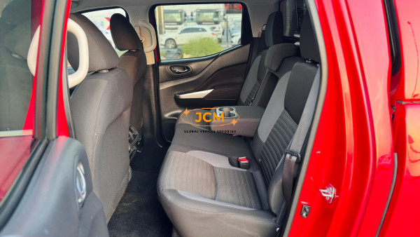 
								2021 NISSAN NAVARA full									