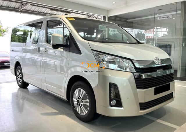 2026 TOYOTA HIACE COMMUTER 2.8 GRANDIA AT 2WD LHD Seats 12