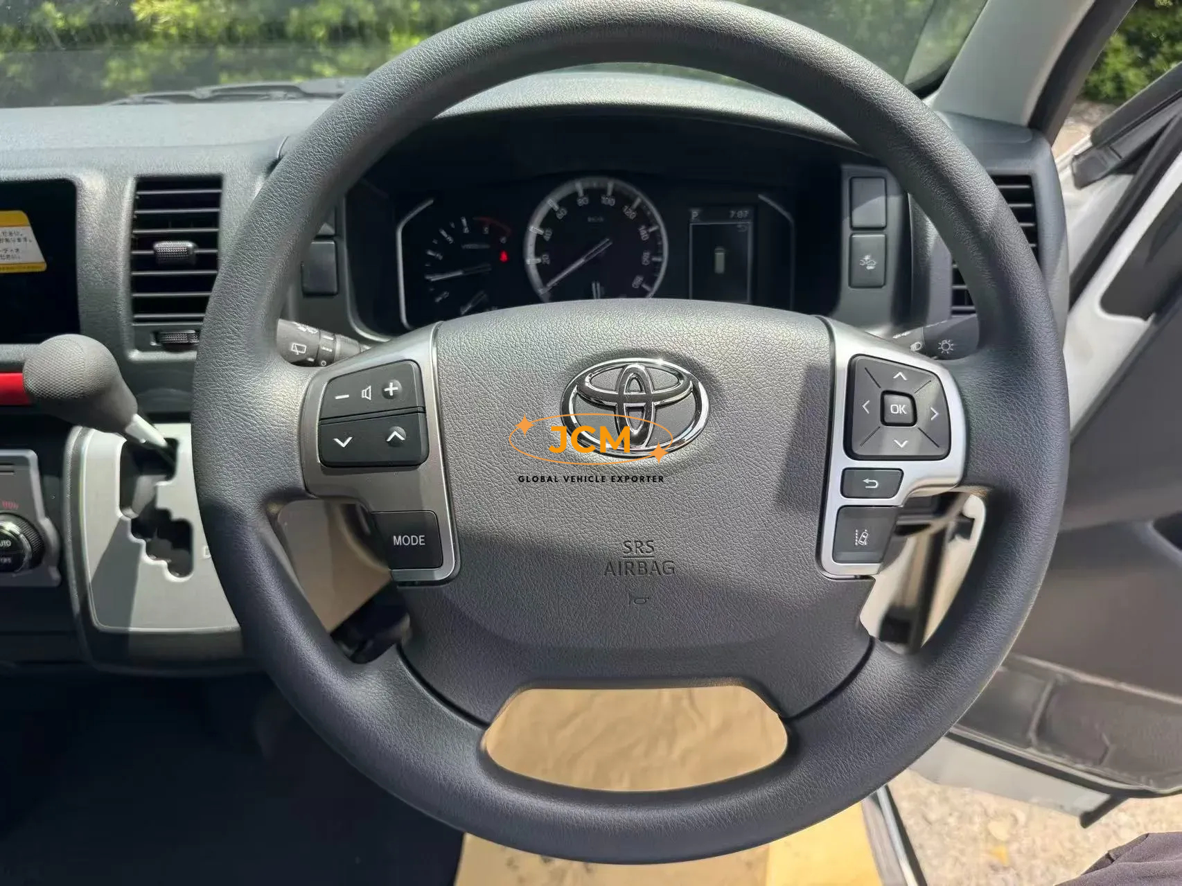 
2025 Toyota Hiace Commuter – 2.8 GL Diesel Turbo full									