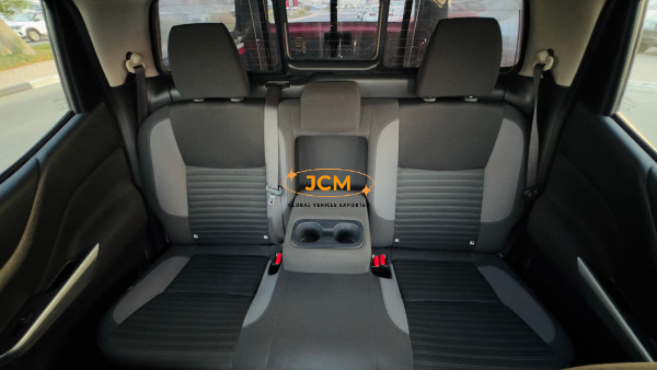 
								2021 NISSAN NAVARA full									