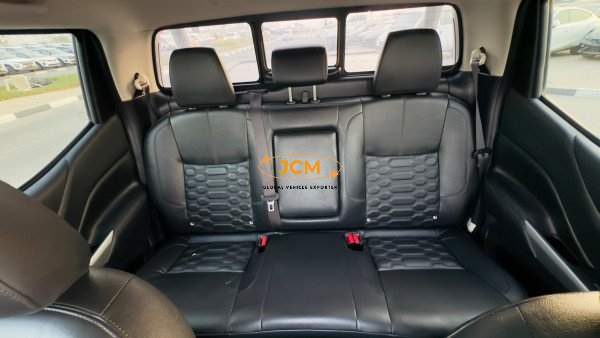 
								2022 NISSAN NAVARA full									