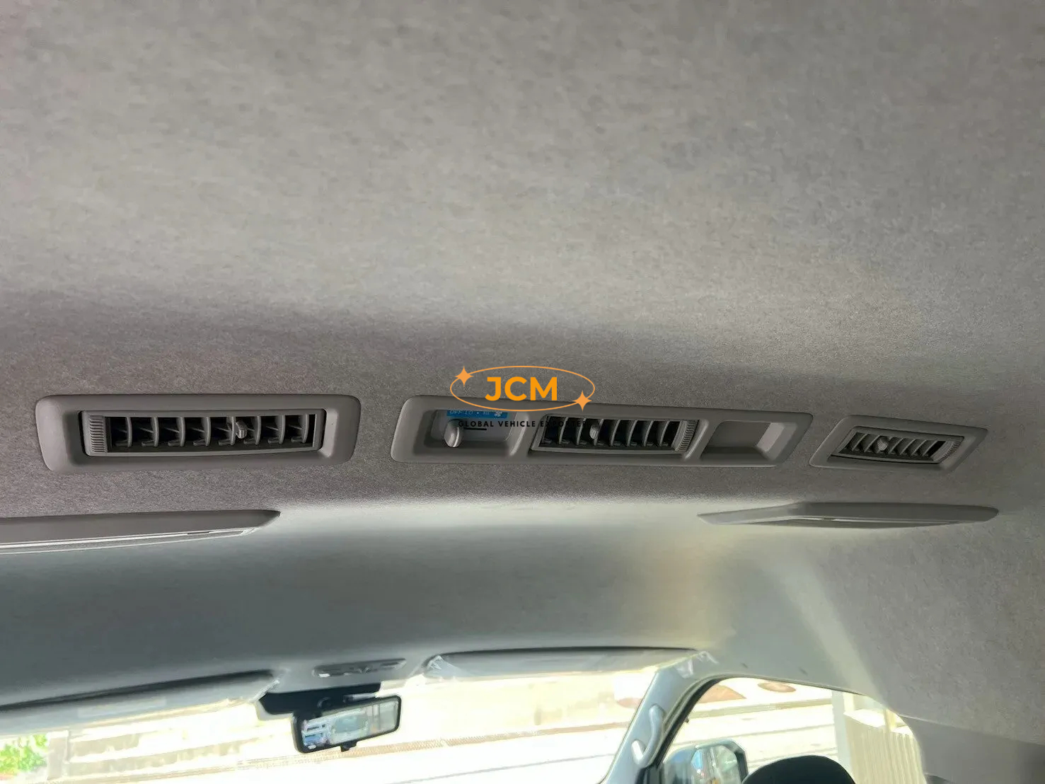
2025 Toyota Hiace Commuter 2.8 GL Diesel Turbo – 14-Seater full									