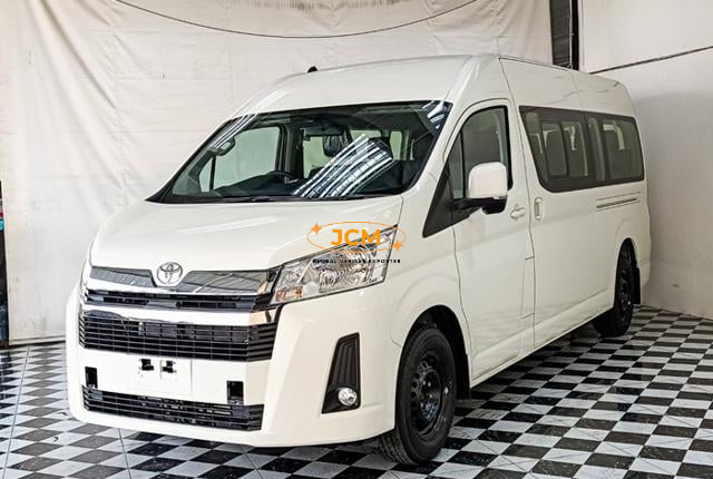 2026 TOYOTA HIACE COMMUTER 2.8 14 Seaters