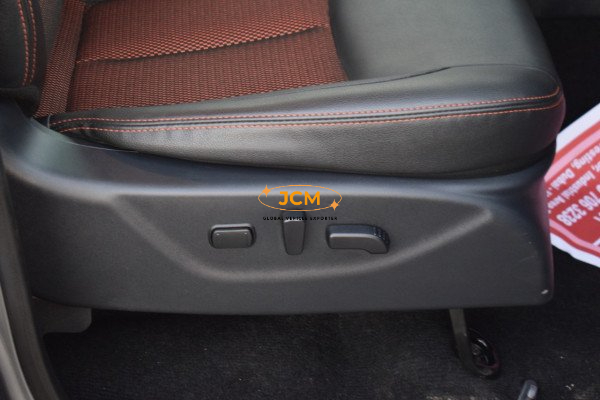 
								Nissan Navara 2020 full									