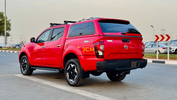 
								2021 NISSAN NAVARA full									