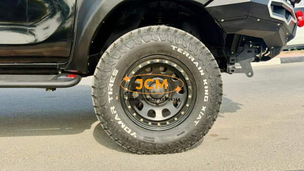 
								2022 TOYOTA HILUX 2.8 4WD full									