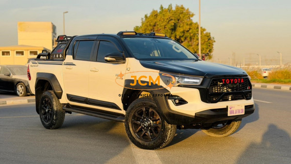 2024 TOYOTA HILUX 2.8 4WD