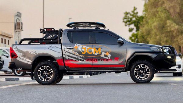 
								2020 TOYOTA HILUX 2.8 4WD full									