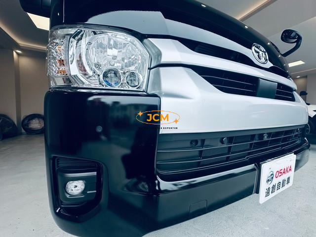 
2025 TOYOTA HIACE COMMUTER SUPER LONG GL 14 S full									