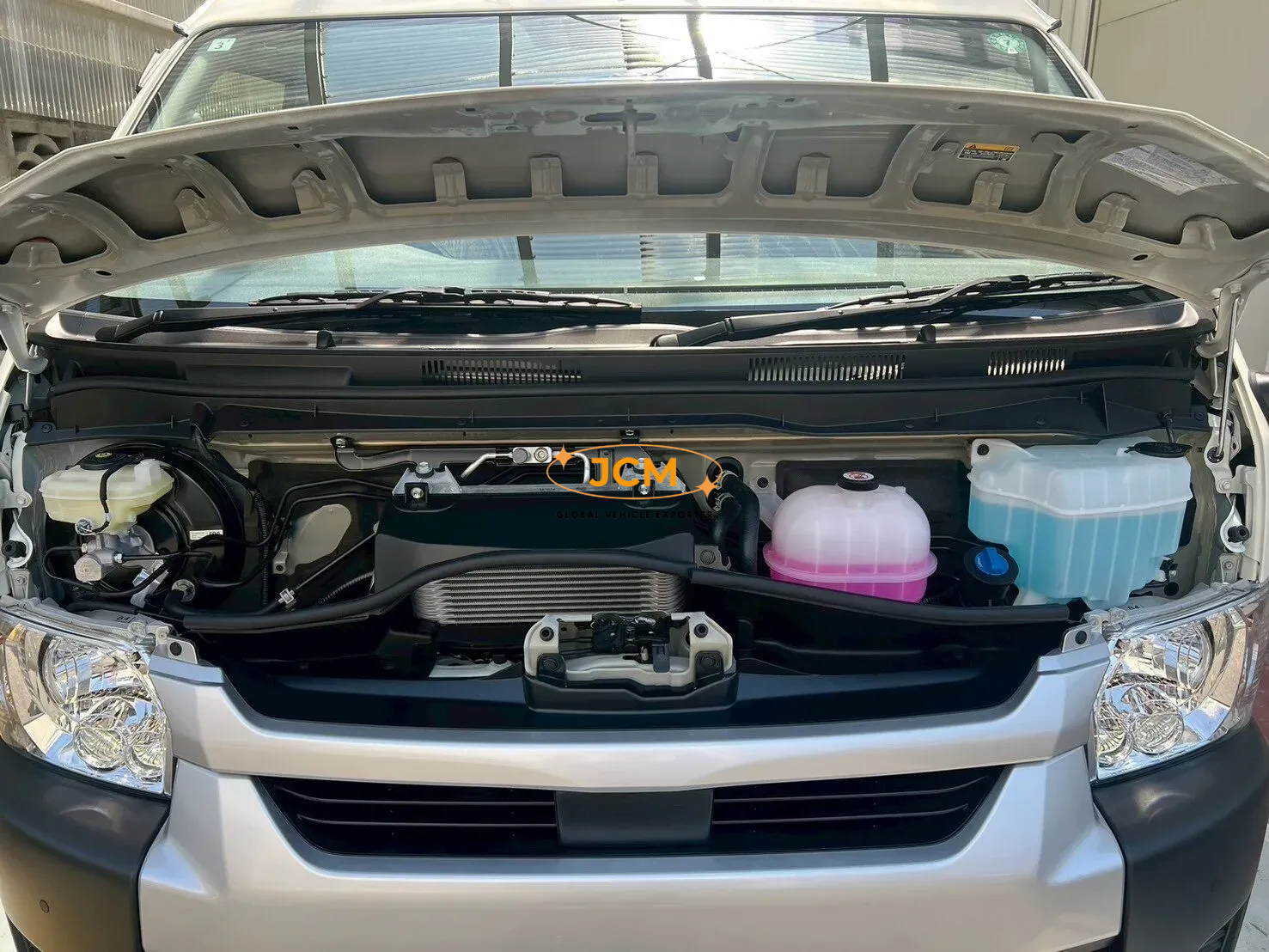 
2025 Toyota Hiace Commuter 2.8 GL Diesel Turbo – 14-Seater full									
