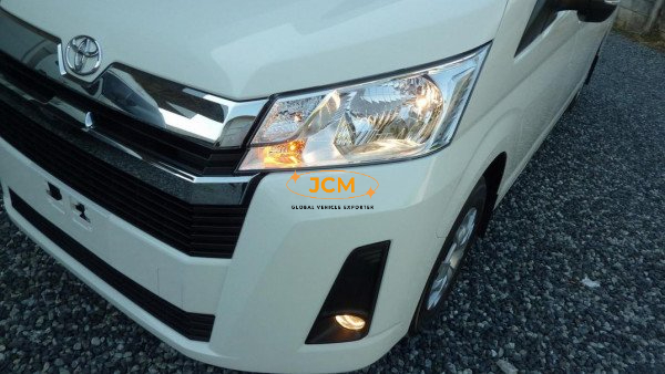 
								Toyota Hiace 2026 Right-hand-drive 14 Seaters full									