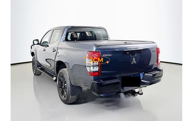 
								2023 MITSUBISHI TRITON 2.4 GSR DOUBLE CAB full									