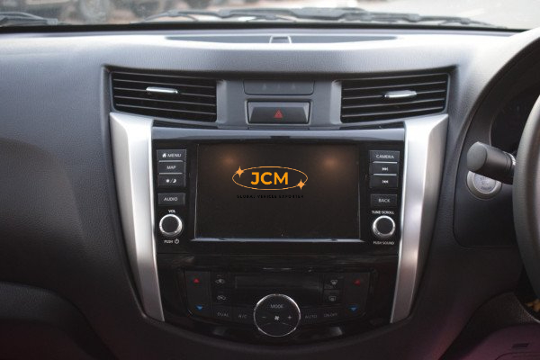 
								Nissan Navara 2020 full									