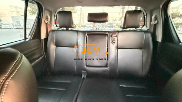 
								2022 TOYOTA HILUX 2.8 4WD full									
