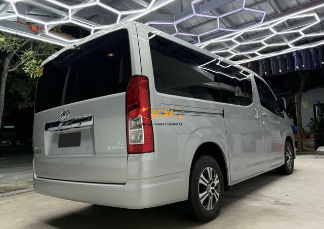 
								2026 TOYOTA HIACE VAN 2.8 GL GRANDIA AT 2WD LHD 12 Seaters full									