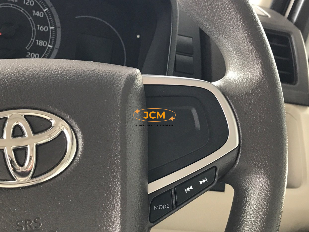 
								2024 Toyota Quantum 2.8 GL RHD 11 Seater full									