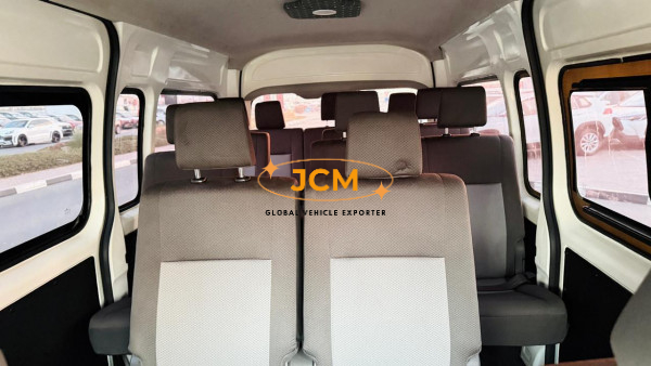 
								14 Seaters Toyota Hiace 2024 full									