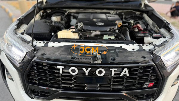 
								2022 TOYOTA HILUX 2.8 4WD full									