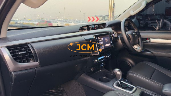 
								2020 TOYOTA HILUX 2.8 4WD full									