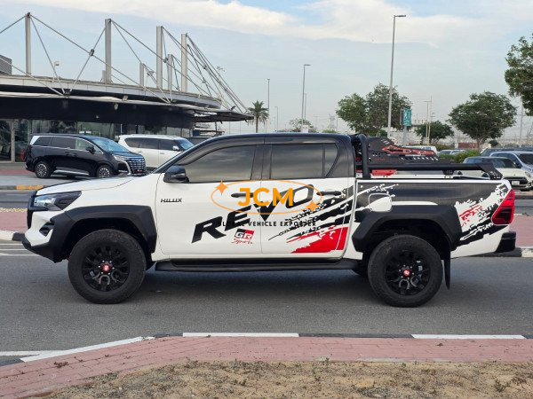 
								2021 TOYOTA HILUX 2.8 4WD full									