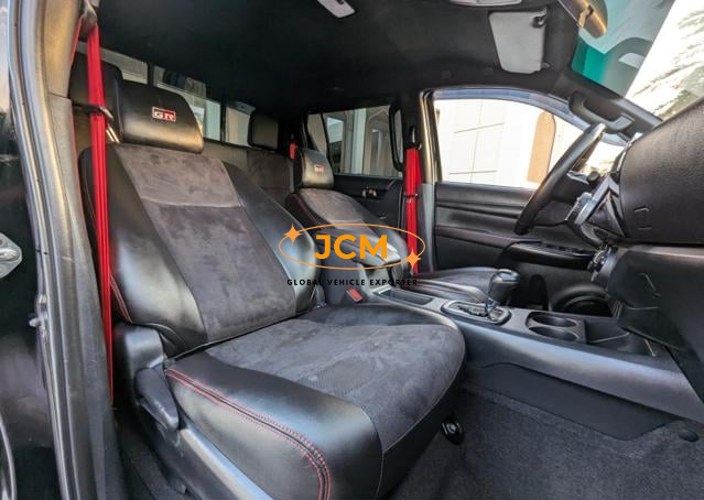 
2021 TOYOTA HILUX MODIFIED TO GR SPORT | 4×4 full									