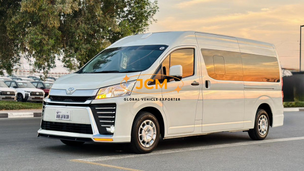 
								14 Seaters Toyota Hiace 2024 full									