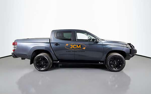 
								2023 MITSUBISHI TRITON 2.4 GSR DOUBLE CAB full									