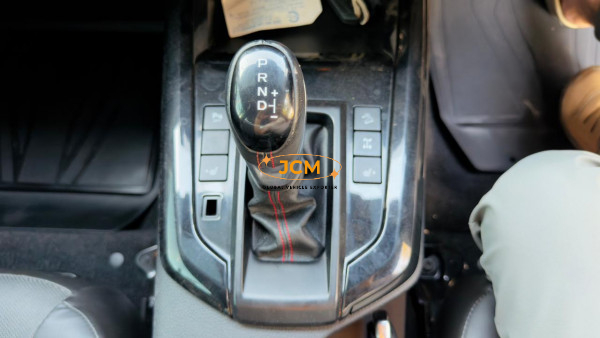 
								2021 ISUZU D-MAX full									