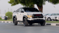 
								Toyota Hilux 2022 full									