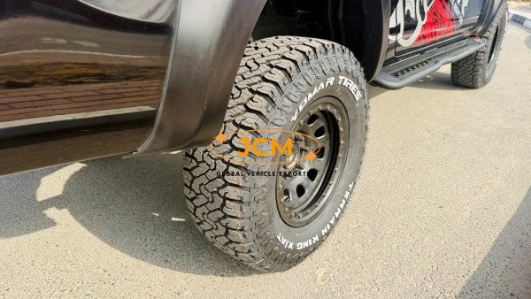 
								2022 TOYOTA HILUX 2.8 4WD full									