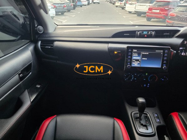 
								2021 TOYOTA HILUX 2.8 4WD full									