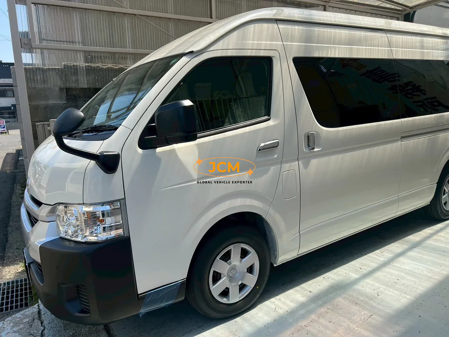 2025 Toyota Hiace Commuter 2.8 GL Diesel Turbo – 14-Seater