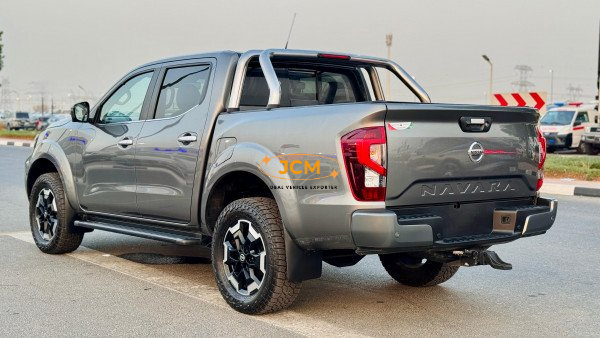 
								2022 NISSAN NAVARA full									