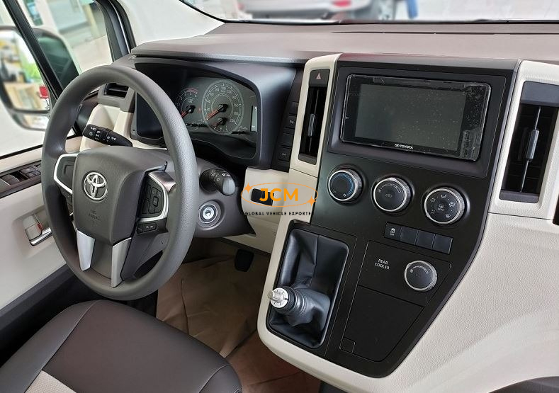 
								2020 Toyota Hiace GL Grandia Tourer LHD 10 Seats full									