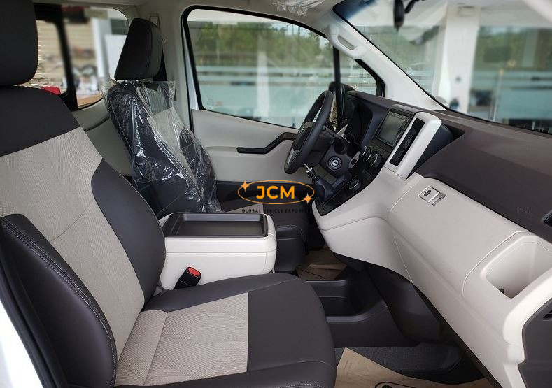
								2020 Toyota Hiace GL Grandia Tourer LHD 10 Seats full									