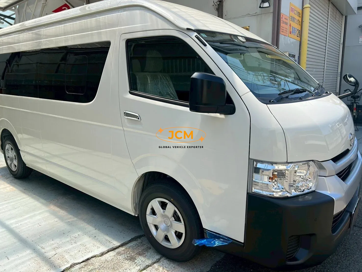 2025 Toyota Hiace Commuter 2.8 GL Diesel Turbo – 14-Seater
