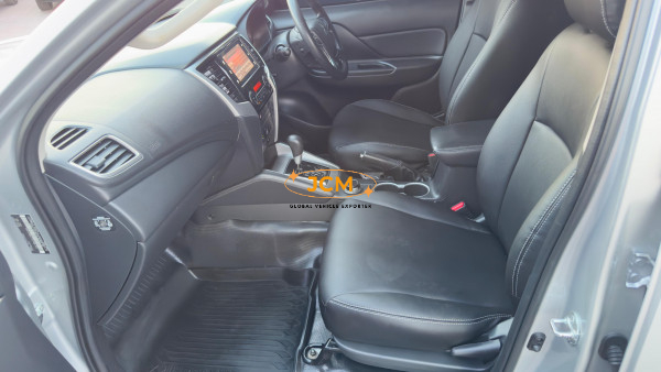 
								2021 MITSUBISHI TRITON full									