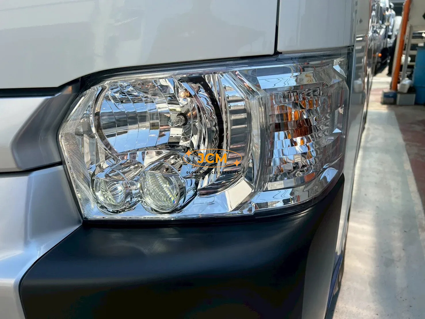
2025 Toyota Hiace Commuter 2.8 GL Diesel Turbo – 14-Seater full									