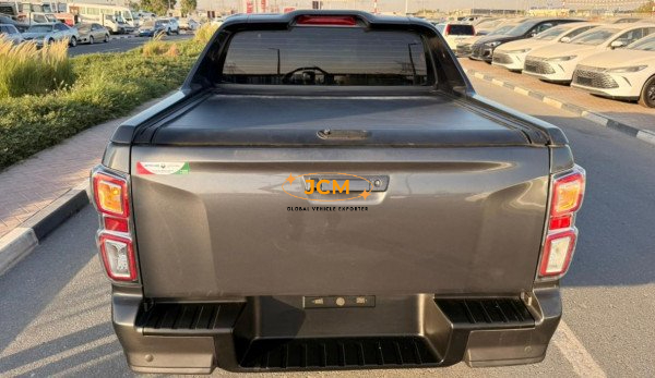 
								2024 ISUZU D-MAX full									