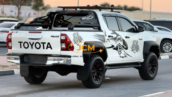 
								2022 TOYOTA HILUX 2.8 4WD full									
