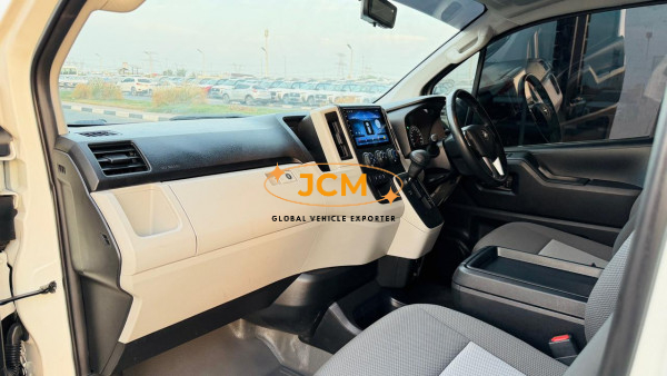 
								14 Seaters Toyota Hiace 2024 full									