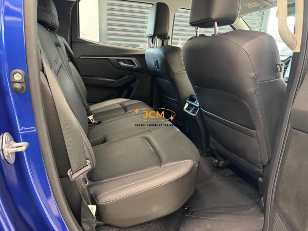 
								2023 ISUZU D-MAX full									