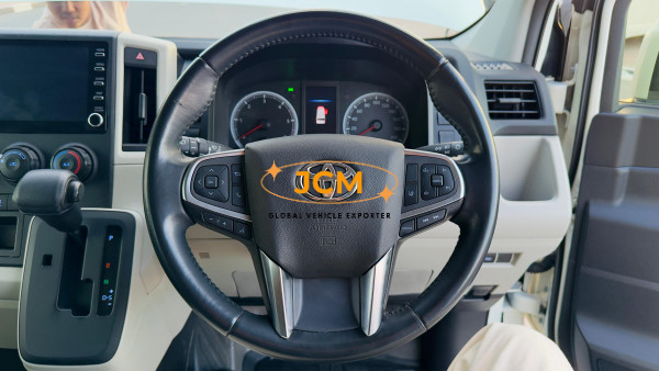 
								10 Seaters Toyota Hiace 2022 full									