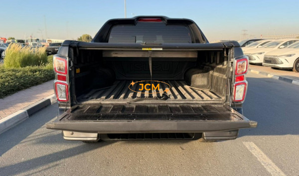 
								2024 ISUZU D-MAX full									