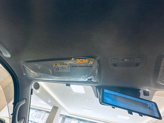 
2025 TOYOTA HIACE COMMUTER SUPER LONG GL 14 S full									