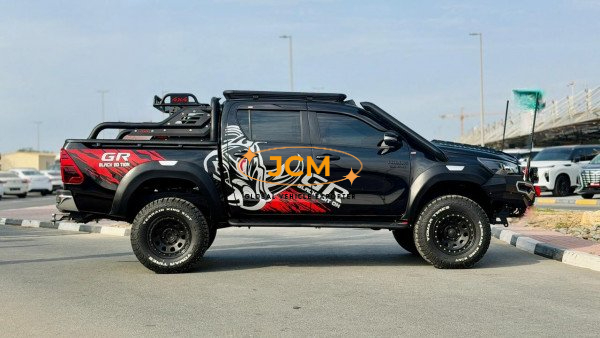 
								2022 TOYOTA HILUX 2.8 4WD full									